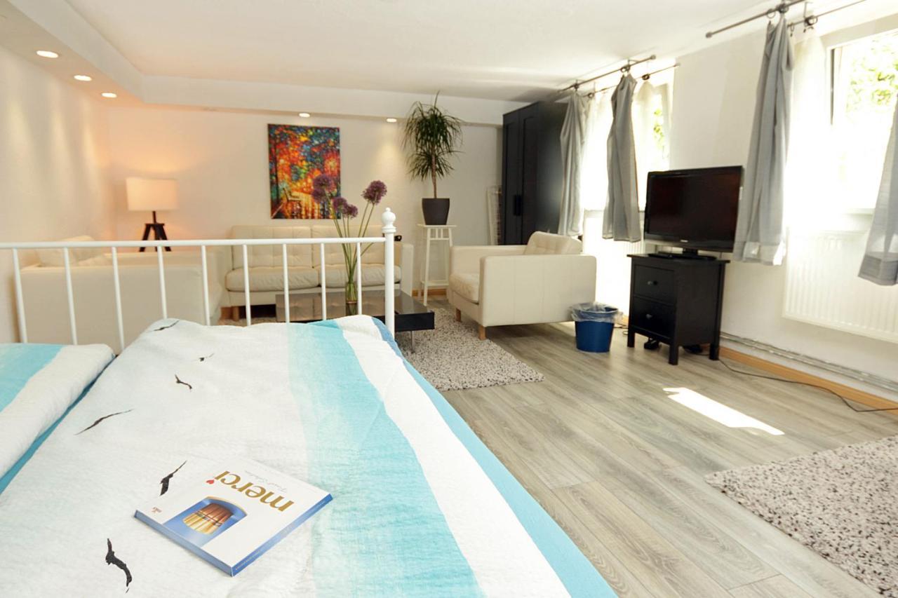 ברלין Cozy Souterrain-Half-Basement-Apartment Included 2 Bicycles מראה חיצוני תמונה