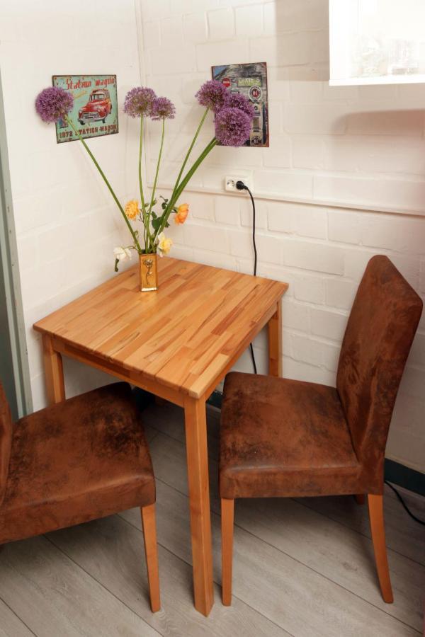 ברלין Cozy Souterrain-Half-Basement-Apartment Included 2 Bicycles מראה חיצוני תמונה